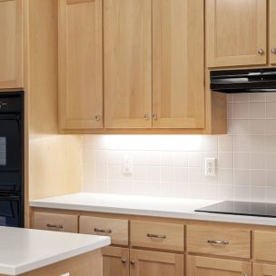 laminate-veneer-lacquer-or-solid-timber-which-finish-is-right-for-your-kitchen-cabinet-doors